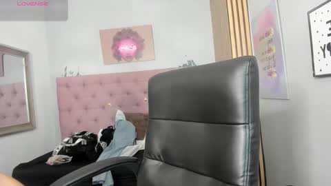 aria__monroe online show from March 2026 10:42:02 AM