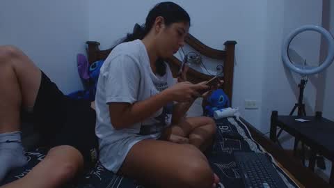 aria_arthur online show from September 2025 12:21:02 PM