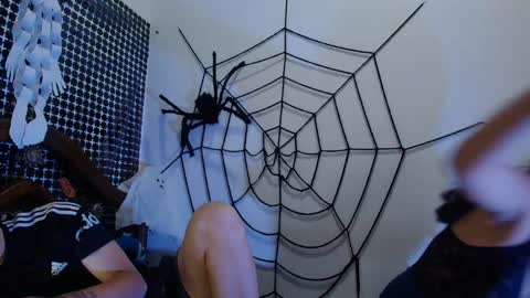 aria_arthur online show from October 2025 12:52:02 PM