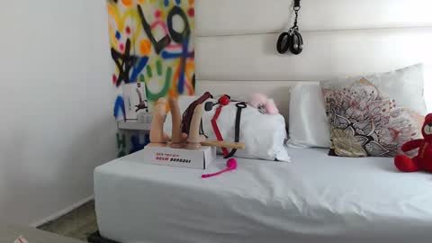 Snapshot of aria_martiin chatting on January 2025 11:55:01 AM aria online show from January 2025 11:55:01 AM