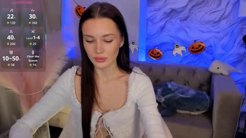 aria_mila online show from October 2025 11:17:01 AM