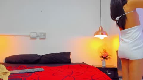 aria_millers1 online show from April 2026 11:55:01 AM