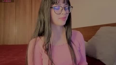 Snapshot of aria_mora chatting on June 2026 10:14:01 PM Roxxy online show from June 2026 10:14:01 PM