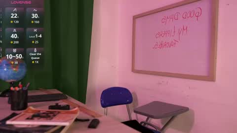 Snapshot of aria_velvet_ chatting on May 2026 08:38:01 PM Ariana online show from May 2026 08:38:01 PM