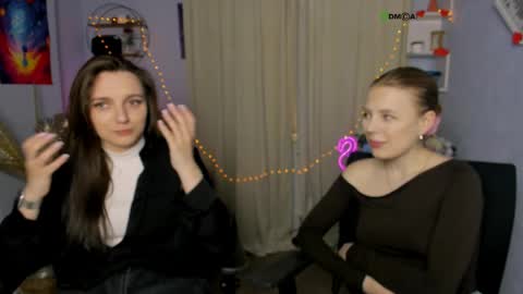 aria_voss_ online show from May 2026 02:25:01 PM