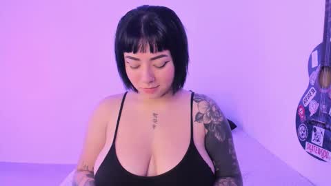 Snapshot of aria_x_orien chatting on February 2026 03:12:01 PM Aria and Orien online show from February 2026 03:12:01 PM