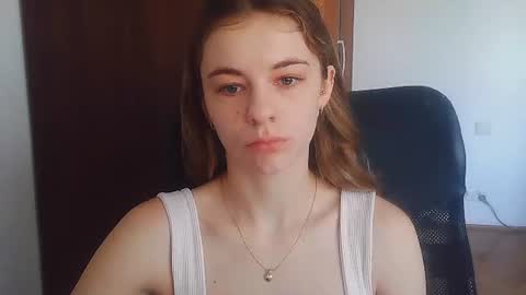 Snapshot of ariacreazy chatting on June 2026 06:21:02 AM AriaCreazy online show from June 2026 06:21:02 AM