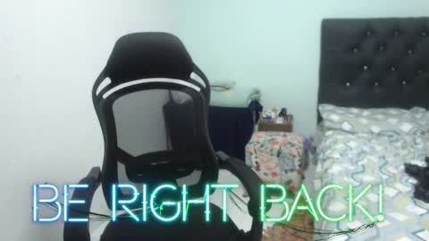 ...Ariana... online show from February 2026 06:01:02 PM