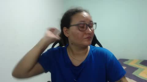 ...Ariana... online show from April 2026 05:42:02 PM