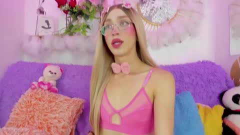 Snapshot of ariadna_evangeline chatting on February 2026 06:53:01 AM Angel online show from February 2026 06:53:01 AM