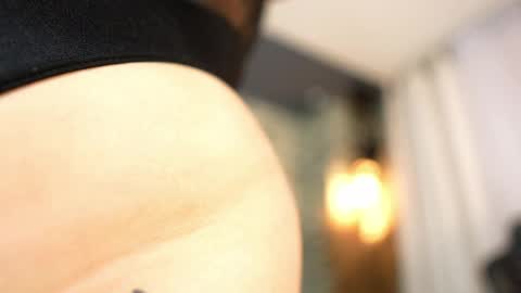 Snapshot of ariadna_milano chatting on May 2026 01:06:01 PM - -. .- Ariadna -. .- - online show from May 2026 01:06:01 PM