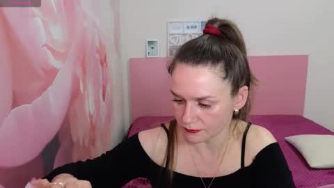 AriaGray online show from November 2025 02:42:02 PM