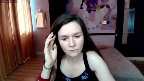 AriaGray online show from April 2026 12:01:01 PM