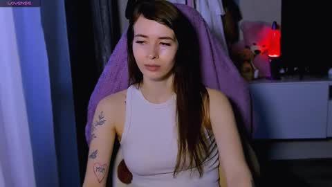 Snapshot of ariamill chatting on October 2025 05:19:02 AM Ari online show from October 2025 05:19:02 AM