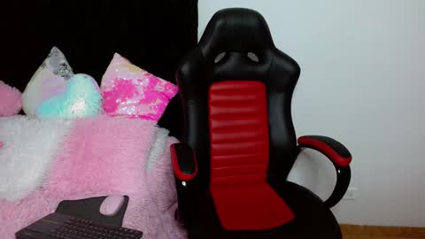 Ariana lvarez online show from January 2025 03:21:01 PM