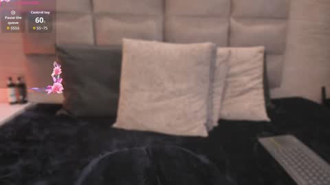 Snapshot of ariana__parker chatting on May 2026 04:41:02 AM ariana__parker online show from May 2026 04:41:02 AM