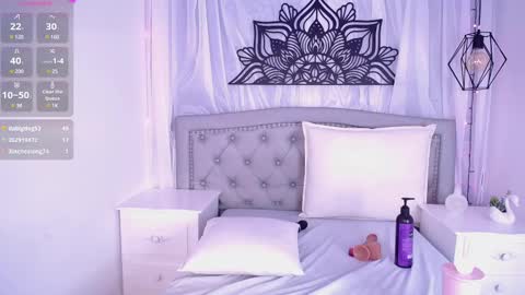 ARIANA online show from February 2025 05:44:01 PM