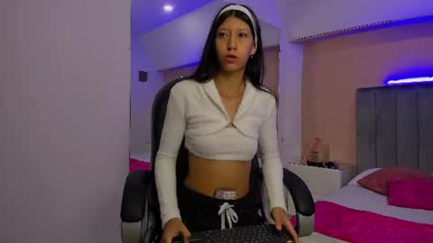 Snapshot of ariana_cri_x chatting on June 2026 12:41:02 PM ariana_cri_x online show from June 2026 12:41:02 PM