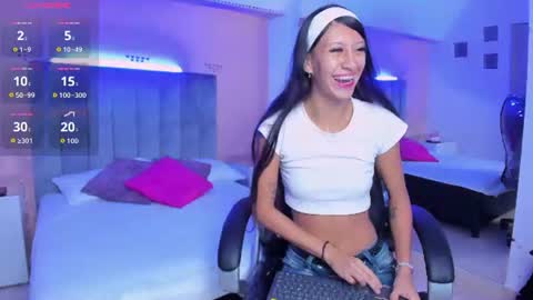 Snapshot of ariana_cri_x chatting on June 2026 01:01:02 PM ariana_cri_x online show from June 2026 01:01:02 PM