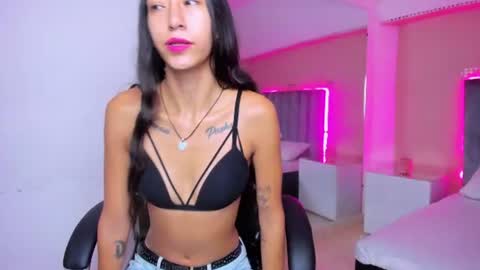 Snapshot of ariana_cri_x chatting on July 2026 01:25:01 PM ariana_cri_x online show from July 2026 01:25:01 PM