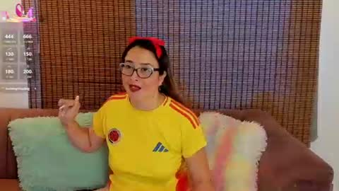 Ariana Cruz online show from July 2026 04:02:01 PM