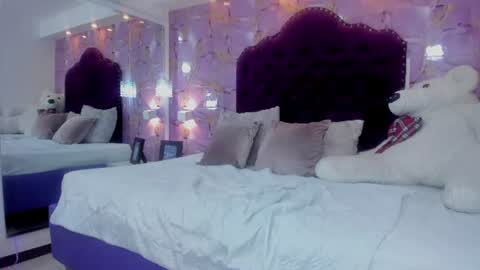 Snapshot of ariana_dak chatting on July 2026 08:25:02 AM AitanaDak online show from July 2026 08:25:02 AM
