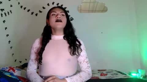 Snapshot of ariana_rodriguez_ chatting on November 2025 10:19:01 PM Ariana Rodriguez trans Girl online show from November 2025 10:19:01 PM