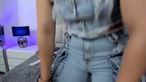  ariana  online show from February 2026 04:22:02 PM