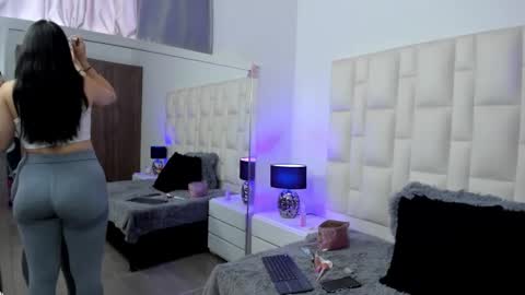  ariana  online show from February 2026 04:44:02 PM