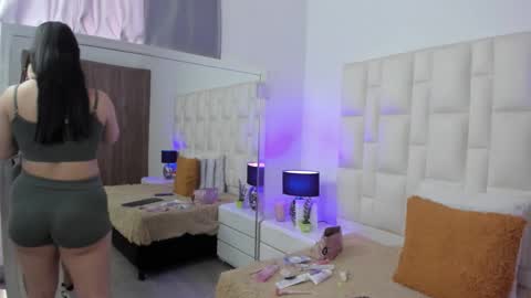  ariana  online show from March 2026 04:24:01 PM