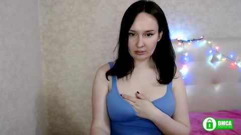 arianakuiper online show from April 2026 12:08:02 PM