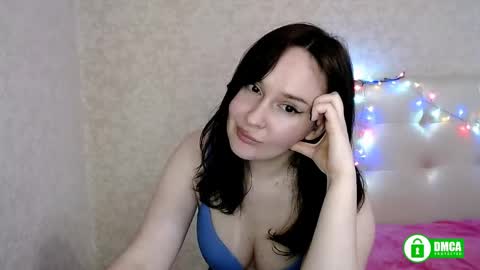 arianakuiper online show from April 2026 09:06:02 PM