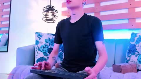 Snapshot of arianasantana chatting on October 2025 12:44:02 PM Ari online show from October 2025 12:44:02 PM