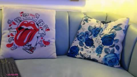 Snapshot of arianasantana chatting on October 2025 12:44:02 PM Ari online show from October 2025 12:44:02 PM