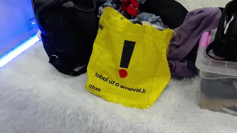 Snapshot of arianasantana chatting on October 2025 01:02:02 PM Ari online show from October 2025 01:02:02 PM