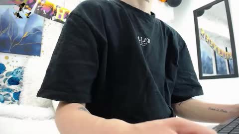 Snapshot of arianasantana chatting on November 2025 12:50:02 PM Ari online show from November 2025 12:50:02 PM