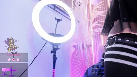 Snapshot of arianasantana chatting on November 2025 12:44:02 PM Ari online show from November 2025 12:44:02 PM