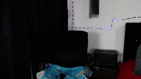 help me 100 hands up my OF is Free  online show from November 2025 10:37:01 PM