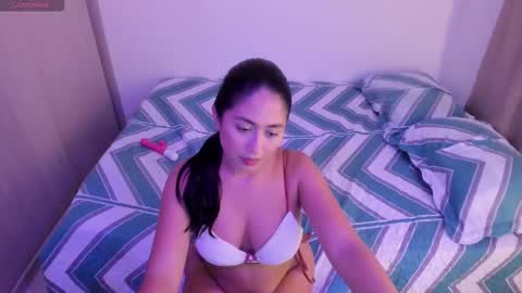 Snapshot of arianna_blair_ chatting on February 2026 05:19:02 AM Arianna online show from February 2026 05:19:02 AM