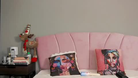 arianna_moonx online show from February 2026 10:41:02 PM