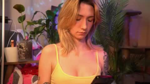 Olivka online show from March 2026 06:19:02 AM