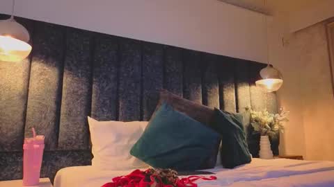 Arianna online show from September 2025 07:50:01 PM