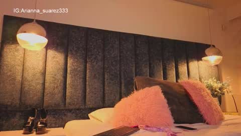 Arianna online show from September 2025 07:41:01 PM