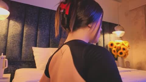 Arianna online show from April 2026 07:44:01 PM