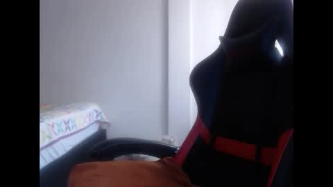 Snapshot of ariannaloovel chatting on January 2025 06:56:02 PM ariannaloovel online show from January 2025 06:56:02 PM