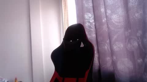 Snapshot of ariannaloovel chatting on October 2025 06:30:02 PM ariannaloovel online show from October 2025 06:30:02 PM