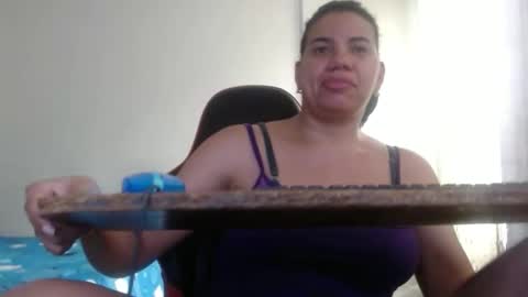 Snapshot of ariannaloovel chatting on November 2025 06:06:02 PM ariannaloovel online show from November 2025 06:06:02 PM