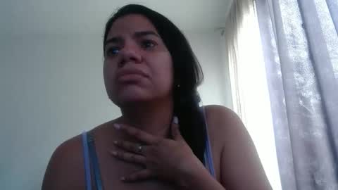 Snapshot of ariannaloovel chatting on November 2025 04:22:01 PM ariannaloovel online show from November 2025 04:22:01 PM