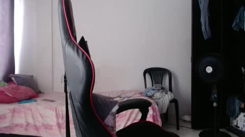 Snapshot of ariannaloovel chatting on May 2026 06:15:02 PM ariannaloovel online show from May 2026 06:15:02 PM