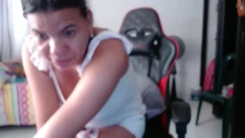Snapshot of ariannaloovel chatting on May 2026 03:51:01 PM ariannaloovel online show from May 2026 03:51:01 PM